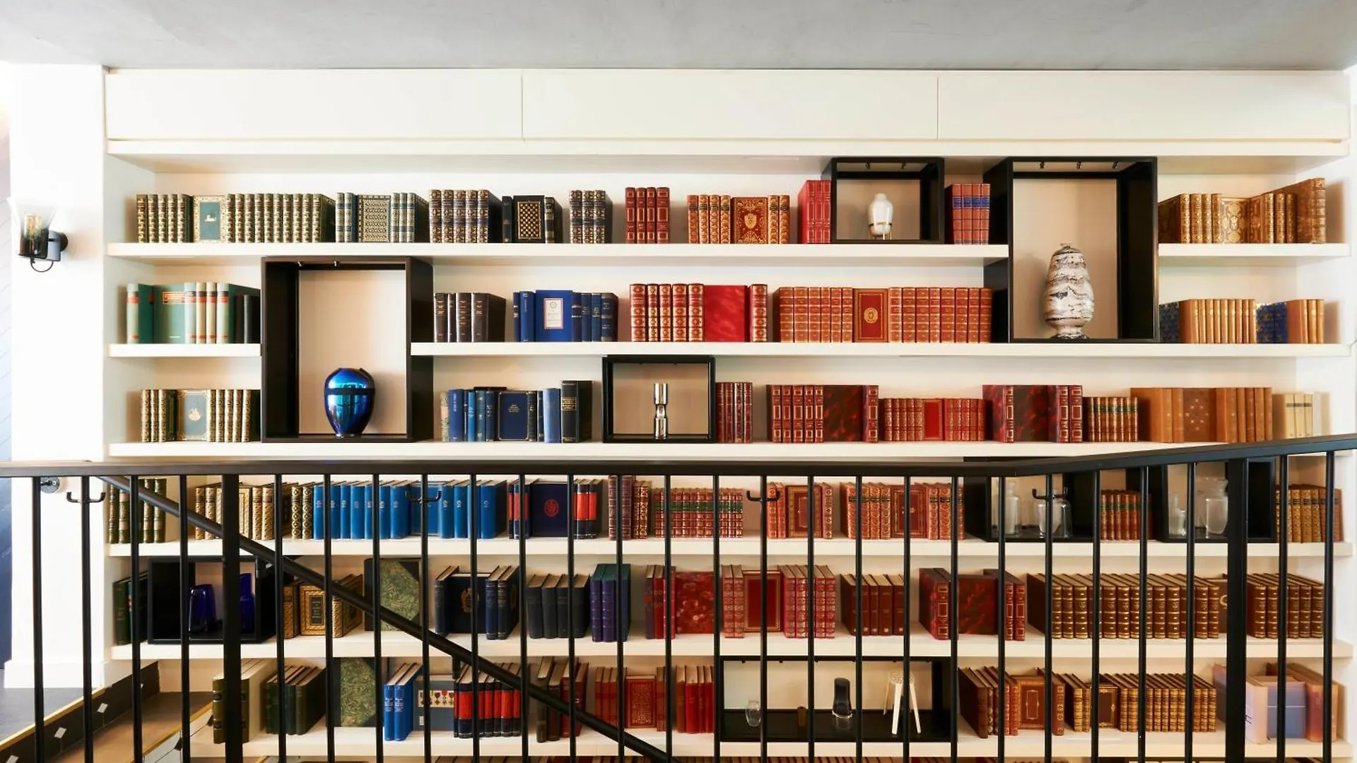 Hotel Perpetual Elysee Montaigne Paris