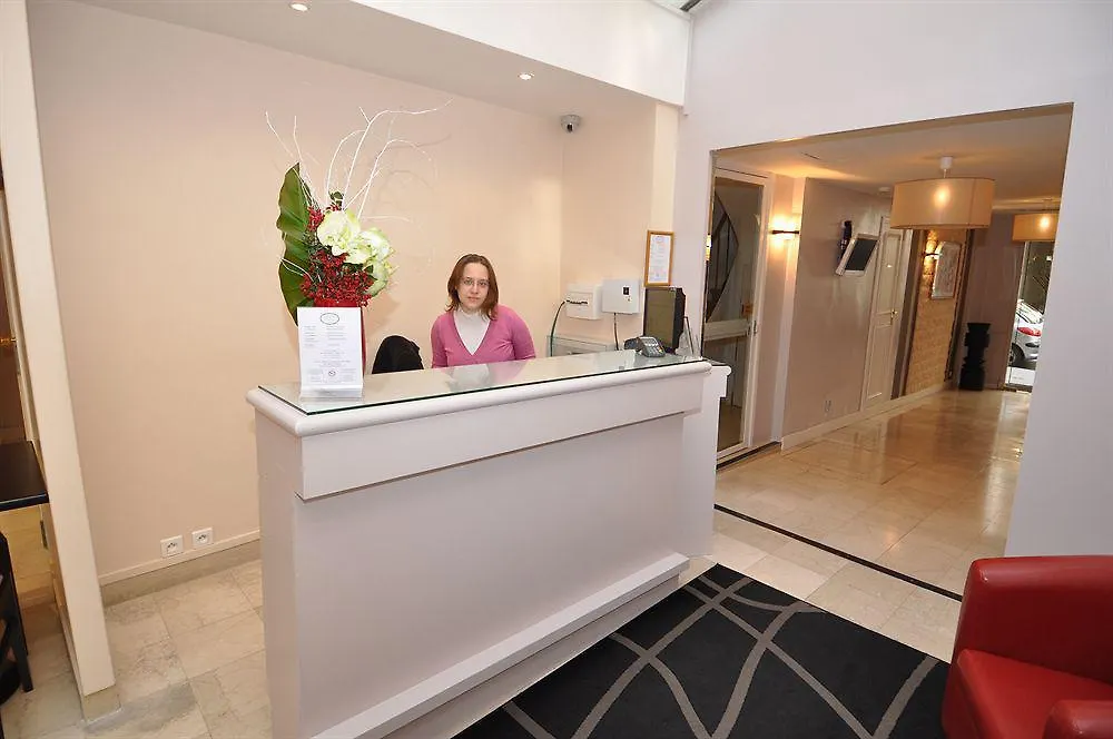 Perpetual Elysee Montaigne Отель 4*